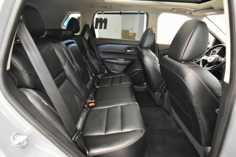 2023 Nissan Rogue SL AWD 4dr Crossover, Gray, Mileage: 66,162 - photo 16