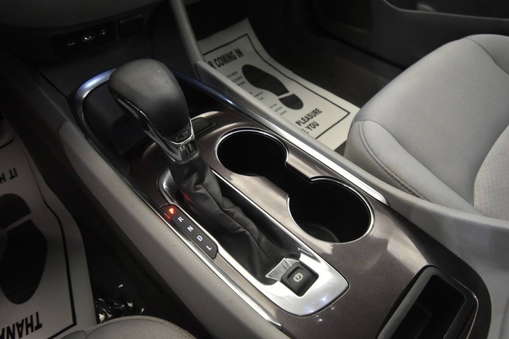 2022 Chevrolet Malibu LT 4dr Sedan, White, Mileage: 100,825 - photo 19