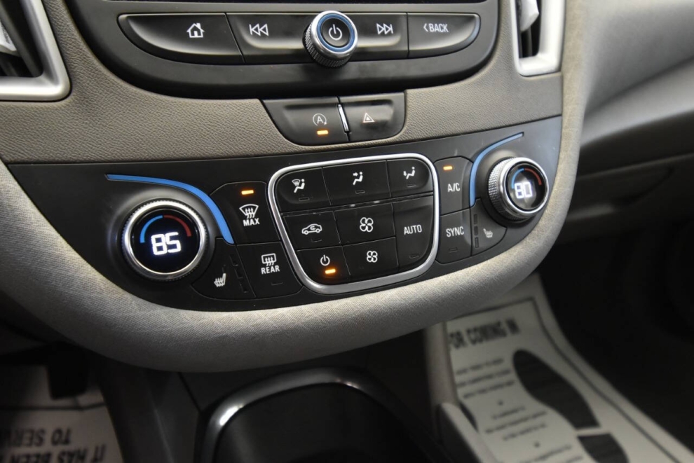 2022 Chevrolet Malibu LT 4dr Sedan, White, Mileage: 100,825 - photo 20