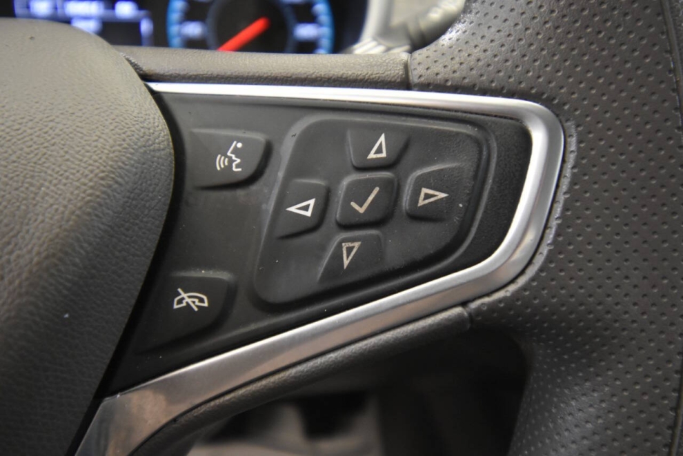 2022 Chevrolet Malibu LT 4dr Sedan, White, Mileage: 100,825 - photo 25