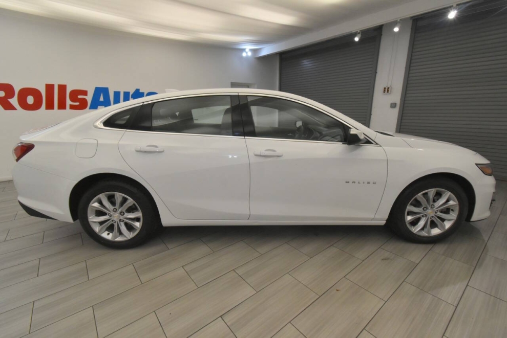 2022 Chevrolet Malibu LT 4dr Sedan, White, Mileage: 100,825 - photo 5