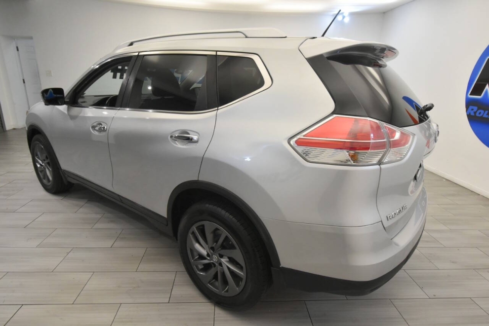 2016 Nissan Rogue, Silver, Mileage: 97,109 - photo 2