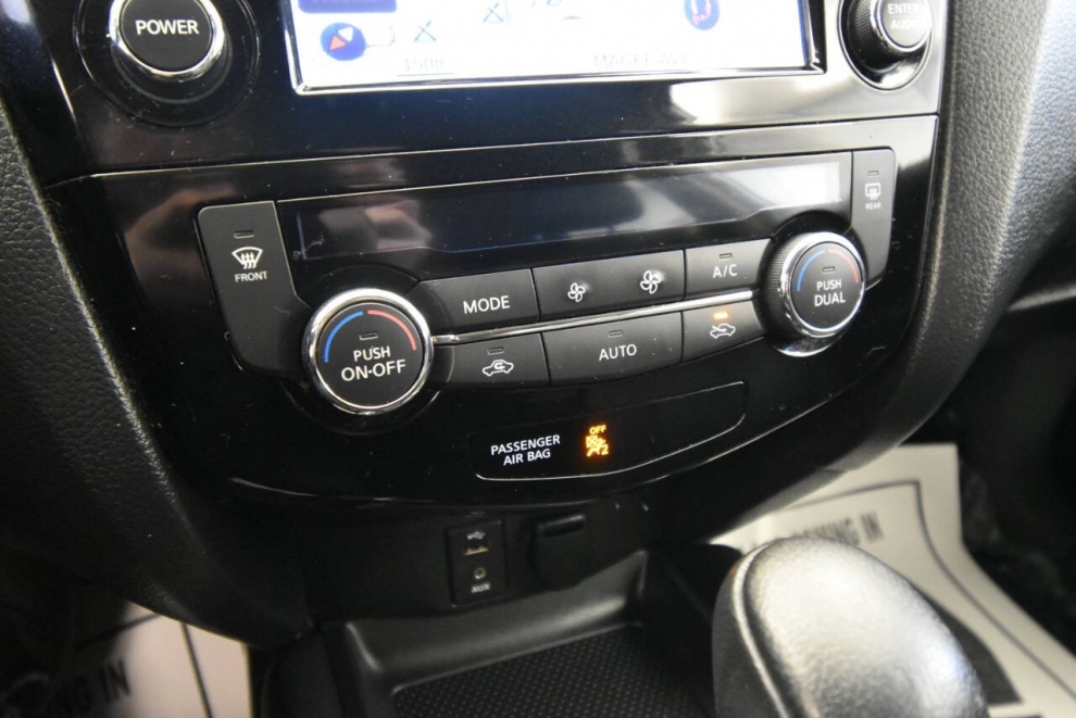 2016 Nissan Rogue, Silver, Mileage: 97,109 - photo 20