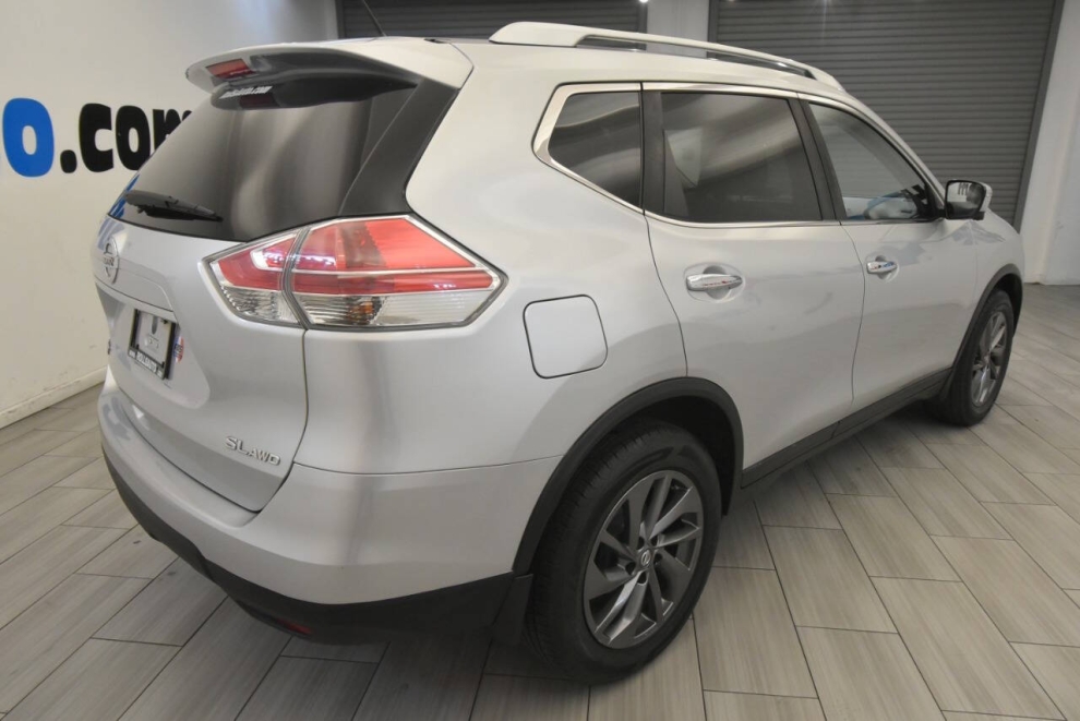 2016 Nissan Rogue, Silver, Mileage: 97,109 - photo 4