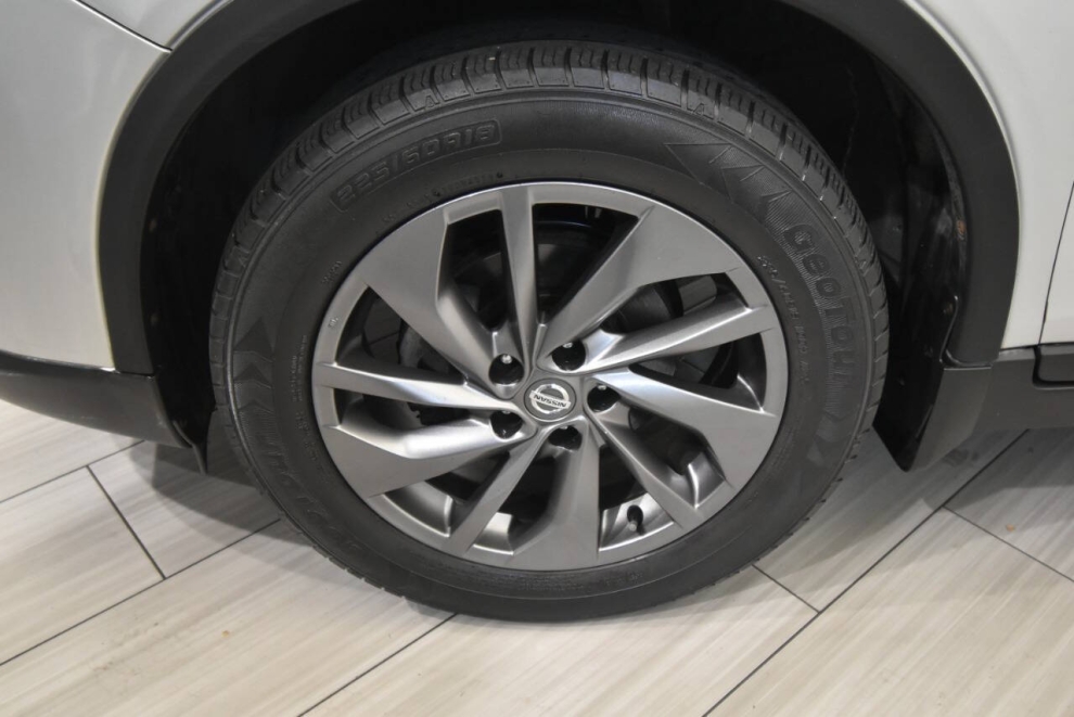 2016 Nissan Rogue, Silver, Mileage: 97,109 - photo 8