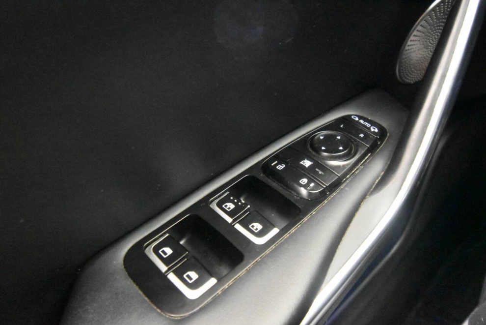 2018 Kia Stinger GT1, Black, Mileage: 88,230 - photo 29