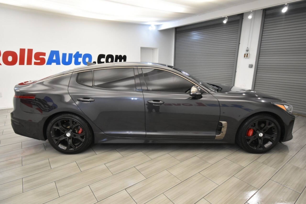 2018 Kia Stinger GT1, Black, Mileage: 88,230 - photo 5