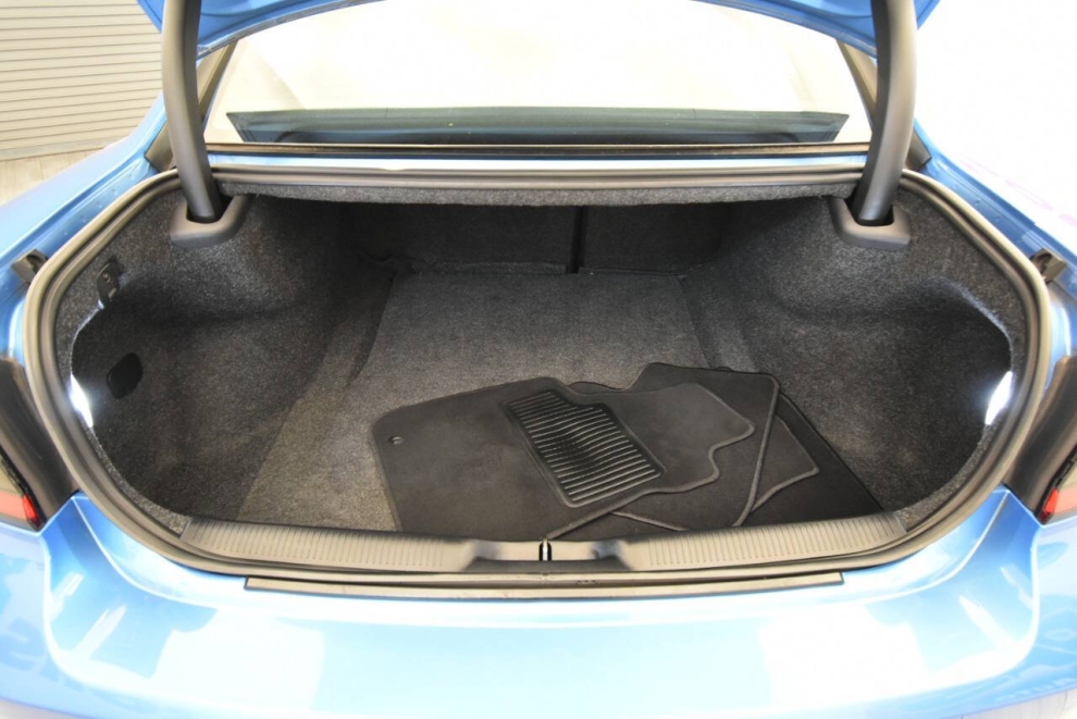 2019 Dodge Charger R/T Scat Pack 4dr Sedan, Blue, Mileage: 22,265 - photo 32