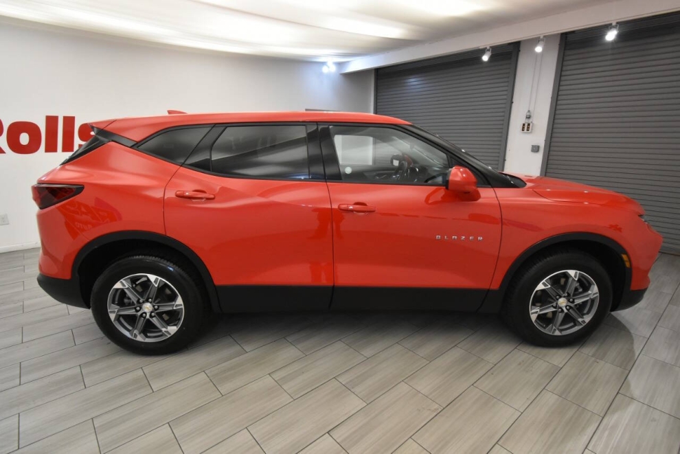 2023 Chevrolet Blazer LT AWD 4dr SUV w/2LT, Red, Mileage: 63,019 - photo 5