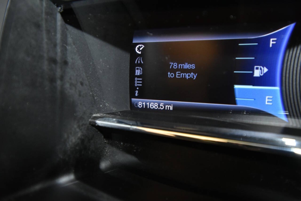 2013 Lincoln MKS Base AWD 4dr Sedan, Silver, Mileage: 81,137 - photo 26