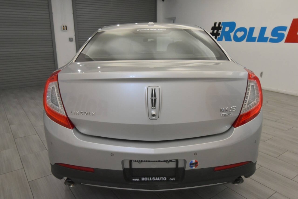 2013 Lincoln MKS Base AWD 4dr Sedan, Silver, Mileage: 81,137 - photo 3