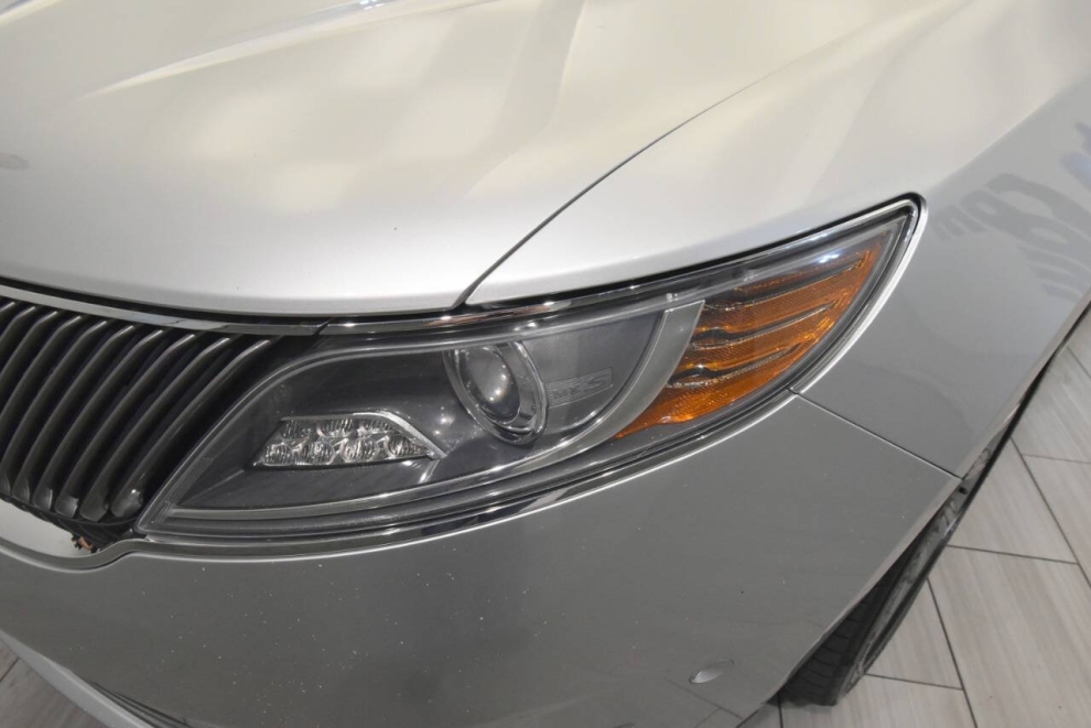 2013 Lincoln MKS Base AWD 4dr Sedan, Silver, Mileage: 81,137 - photo 7