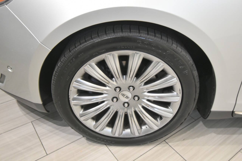 2013 Lincoln MKS Base AWD 4dr Sedan, Silver, Mileage: 81,137 - photo 8