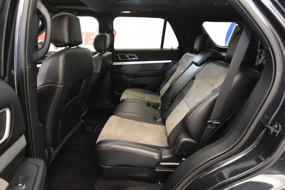 2017 Ford Explorer XLT AWD 4dr SUV, Charcoal, Mileage: 98,813 - photo 11