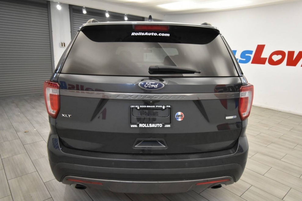 2017 Ford Explorer XLT AWD 4dr SUV, Charcoal, Mileage: 98,813 - photo 3