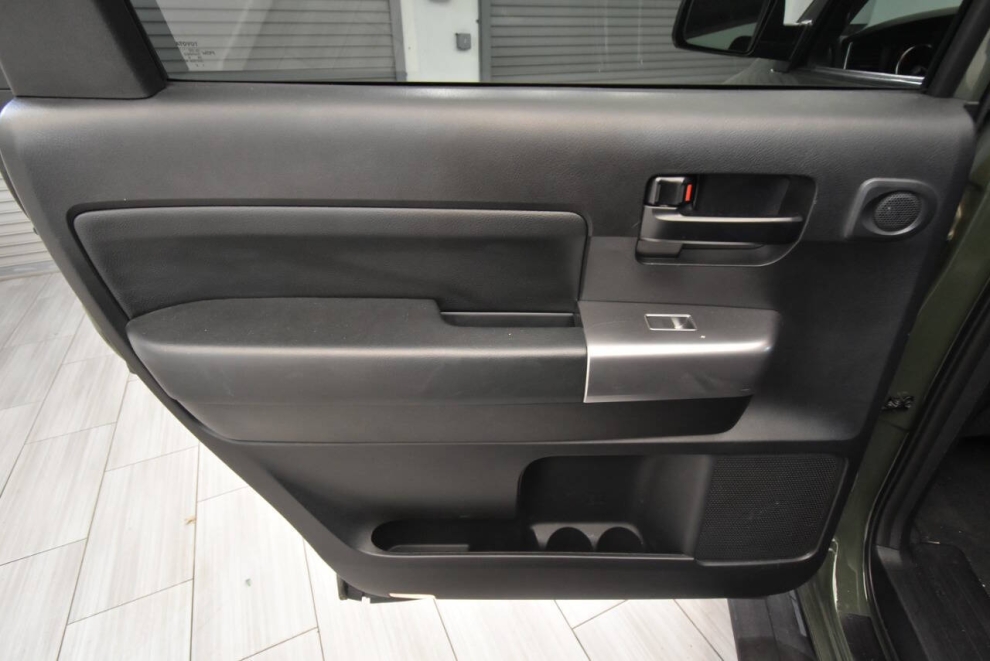 2020 Toyota Sequoia TRD PRO, Green, Mileage: 59,973 - photo 15