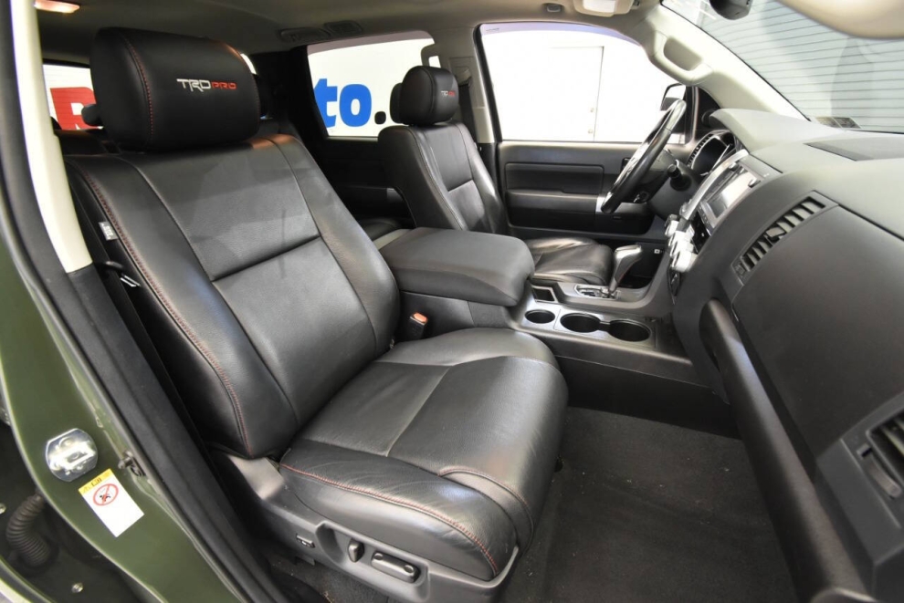 2020 Toyota Sequoia TRD PRO, Green, Mileage: 59,973 - photo 18