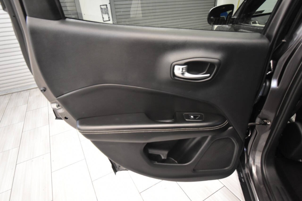 2021 Jeep Compass 80th Anniversary Edition 4x4 4dr SUV, Gray, Mileage: 86,743 - photo 13