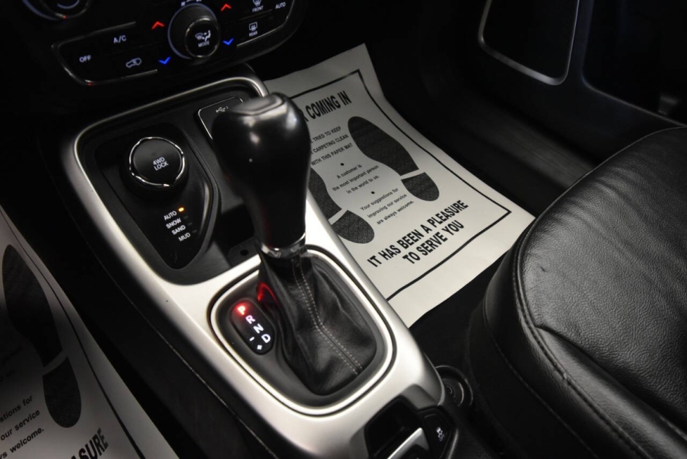 2021 Jeep Compass 80th Anniversary Edition 4x4 4dr SUV, Gray, Mileage: 86,743 - photo 19