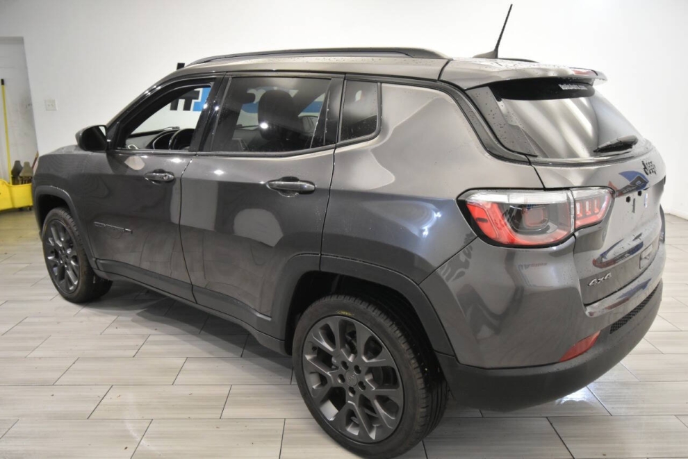 2021 Jeep Compass 80th Anniversary Edition 4x4 4dr SUV, Gray, Mileage: 86,743 - photo 2