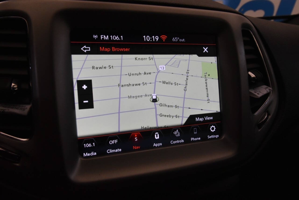 2021 Jeep Compass 80th Anniversary Edition 4x4 4dr SUV, Gray, Mileage: 86,743 - photo 21