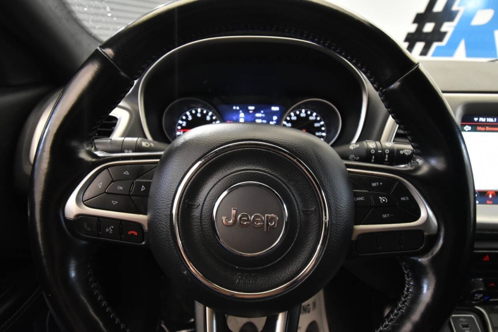 2021 Jeep Compass 80th Anniversary Edition 4x4 4dr SUV, Gray, Mileage: 86,743 - photo 23