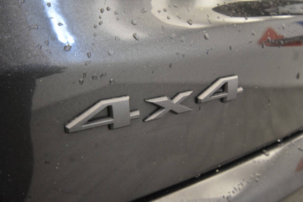 2021 Jeep Compass 80th Anniversary Edition 4x4 4dr SUV, Gray, Mileage: 86,743 - photo 30
