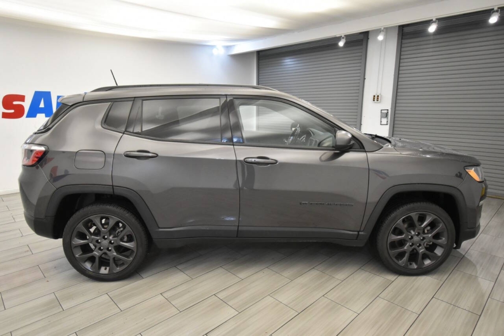 2021 Jeep Compass 80th Anniversary Edition 4x4 4dr SUV, Gray, Mileage: 86,743 - photo 5