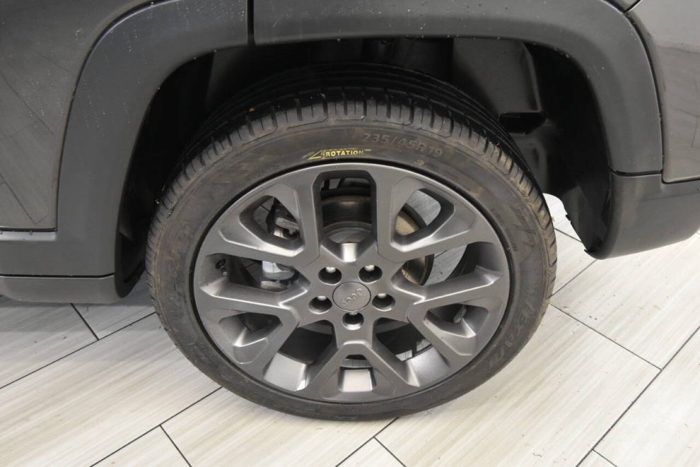 2021 Jeep Compass 80th Anniversary Edition 4x4 4dr SUV, Gray, Mileage: 86,743 - photo 8