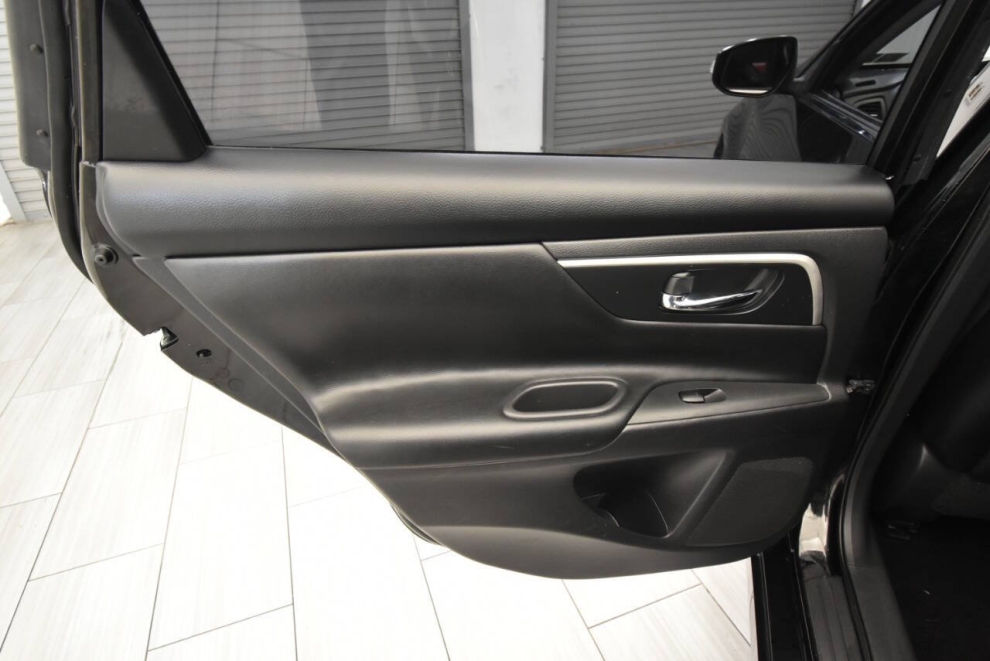 2018 Nissan Altima SL, Black, Mileage: 112,360 - photo 13