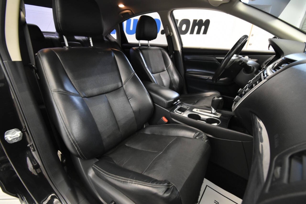2018 Nissan Altima SL, Black, Mileage: 112,360 - photo 15
