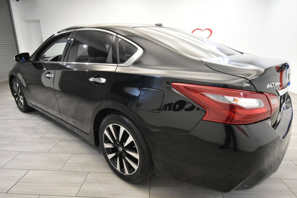 2018 Nissan Altima SL, Black, Mileage: 112,360 - photo 2