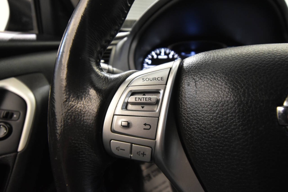 2018 Nissan Altima SL, Black, Mileage: 112,360 - photo 24