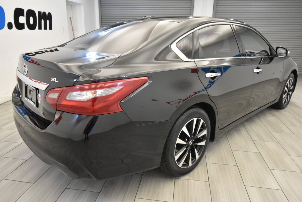 2018 Nissan Altima SL, Black, Mileage: 112,360 - photo 4