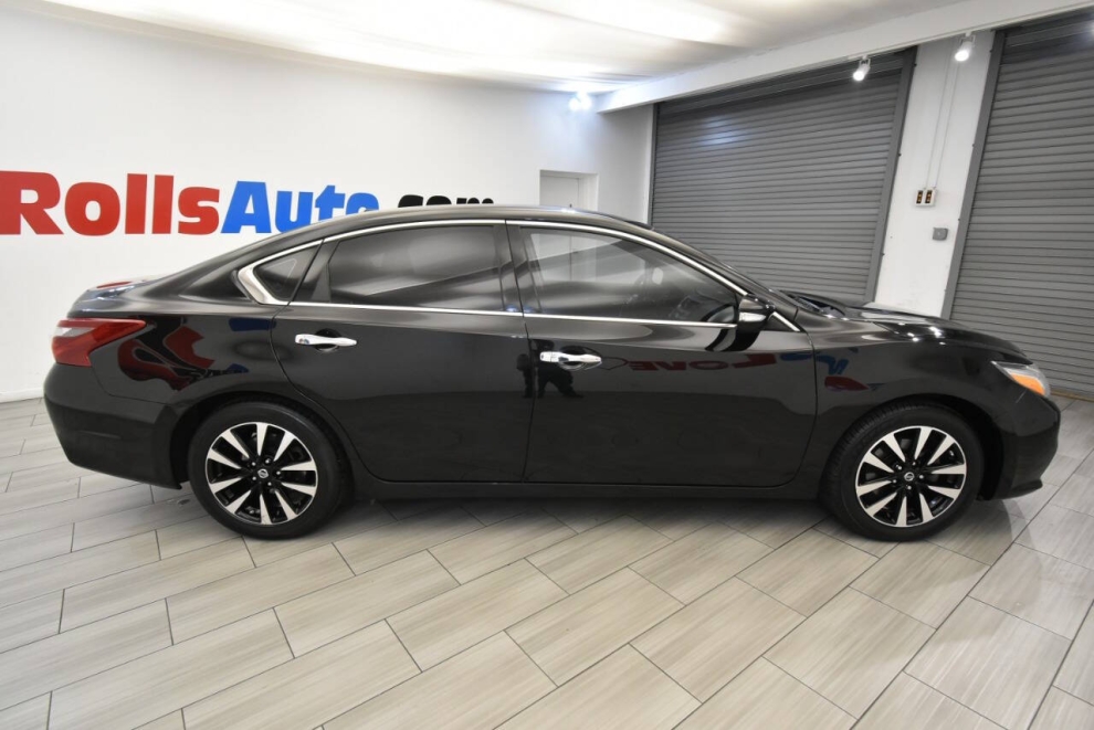 2018 Nissan Altima SL, Black, Mileage: 112,360 - photo 5