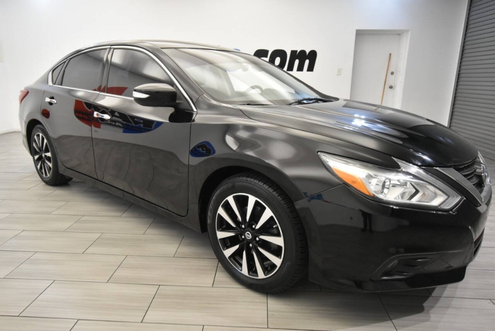 2018 Nissan Altima SL, Black, Mileage: 112,360 - photo 6