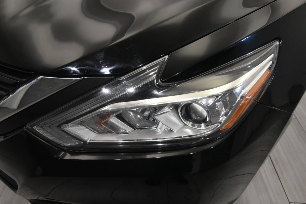 2018 Nissan Altima SL, Black, Mileage: 112,360 - photo 7
