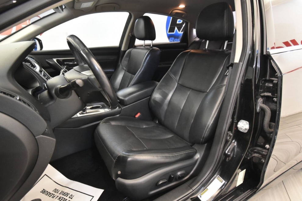 2018 Nissan Altima SL, Black, Mileage: 112,360 - photo 9