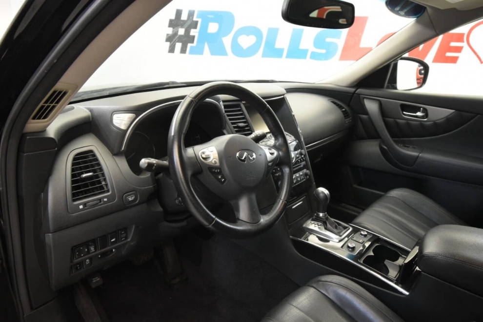 2017 Infiniti QX70 Base AWD 4dr SUV, Black, Mileage: 118,755 - photo 10