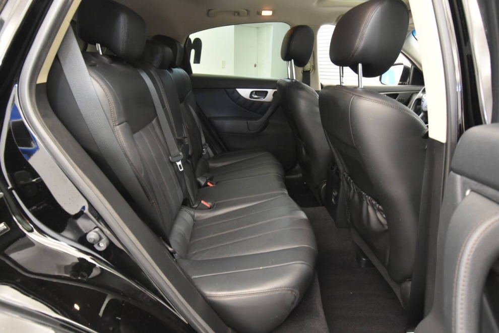 2017 Infiniti QX70 Base AWD 4dr SUV, Black, Mileage: 118,755 - photo 16