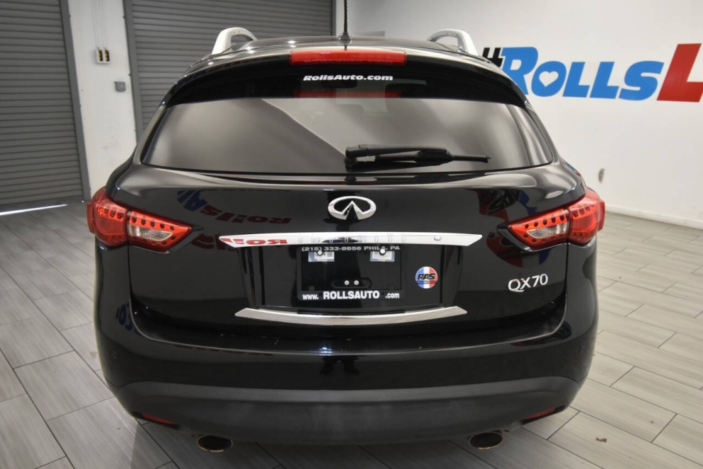 2017 Infiniti QX70 Base AWD 4dr SUV, Black, Mileage: 118,755 - photo 3
