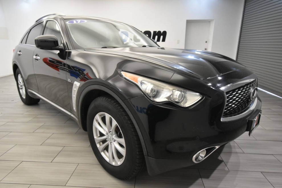2017 Infiniti QX70 Base AWD 4dr SUV, Black, Mileage: 118,755 - photo 6