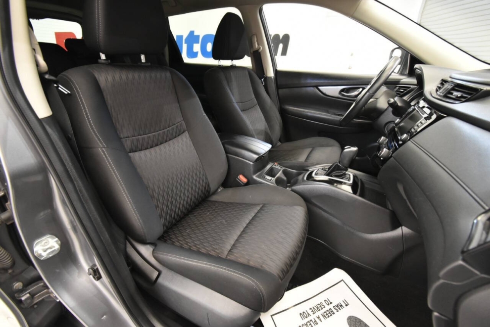2020 Nissan Rogue SL AWD, Gray, Mileage: 86,362 - photo 15