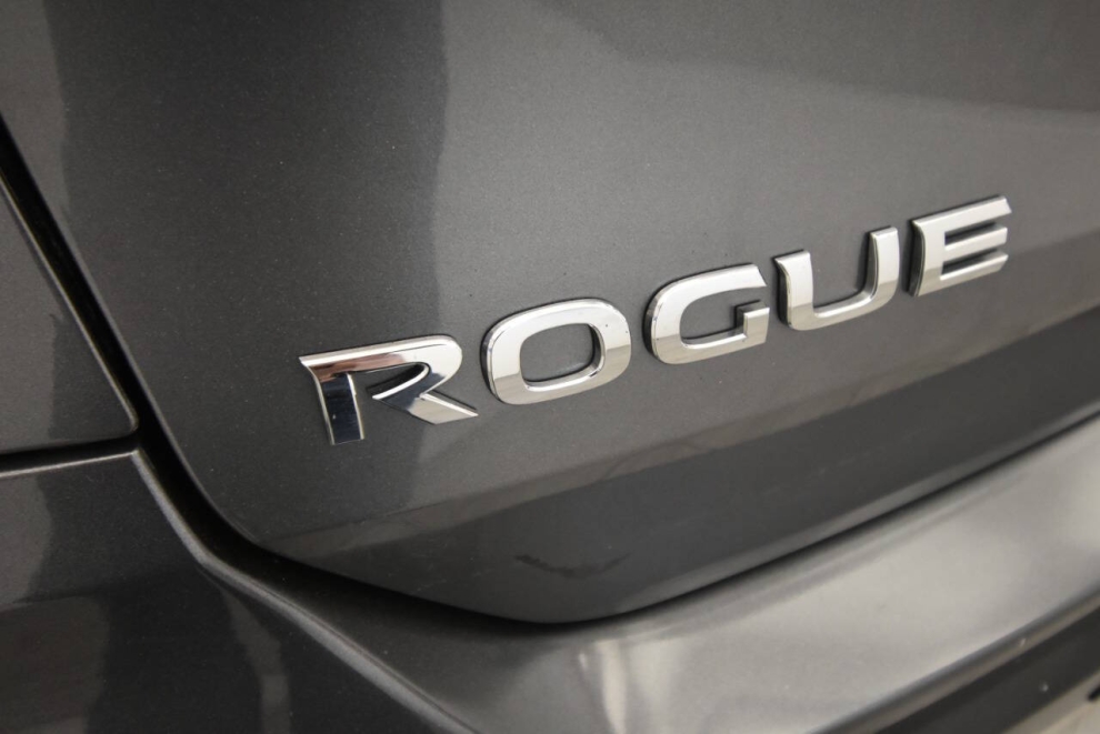 2020 Nissan Rogue SL AWD, Gray, Mileage: 86,362 - photo 30