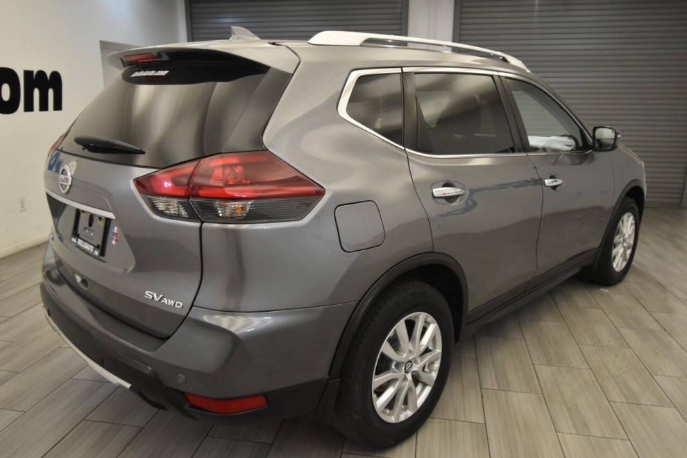 2020 Nissan Rogue SL AWD, Gray, Mileage: 86,362 - photo 4