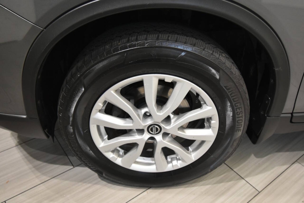 2020 Nissan Rogue SL AWD, Gray, Mileage: 86,362 - photo 8