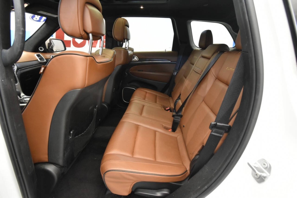 2018 Jeep Grand Cherokee Summit 4x4 4dr SUV, White, Mileage: 105,654 - photo 12