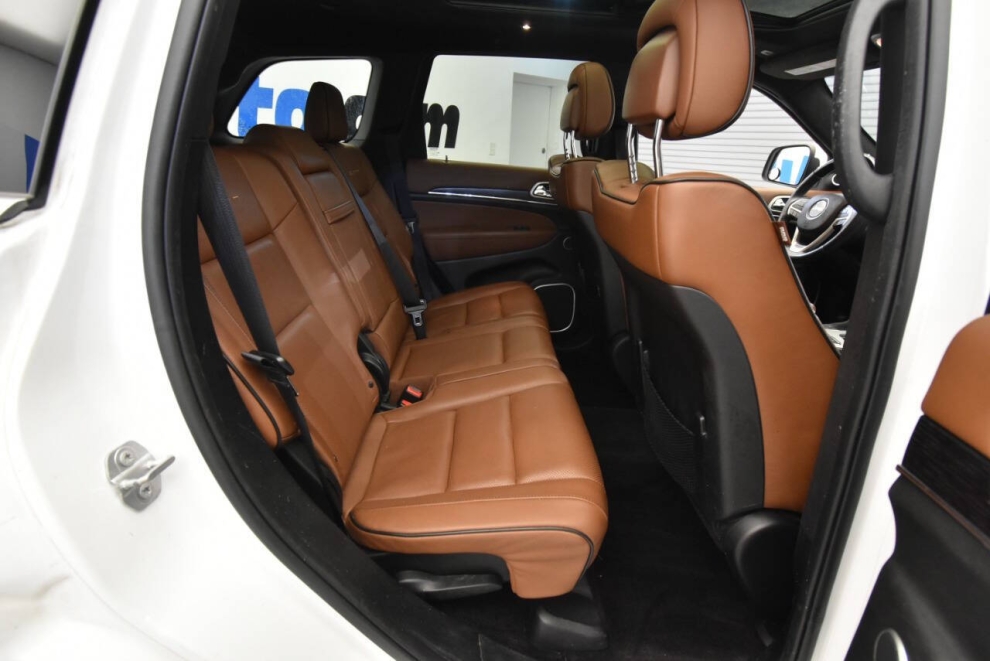 2018 Jeep Grand Cherokee Summit 4x4 4dr SUV, White, Mileage: 105,654 - photo 16