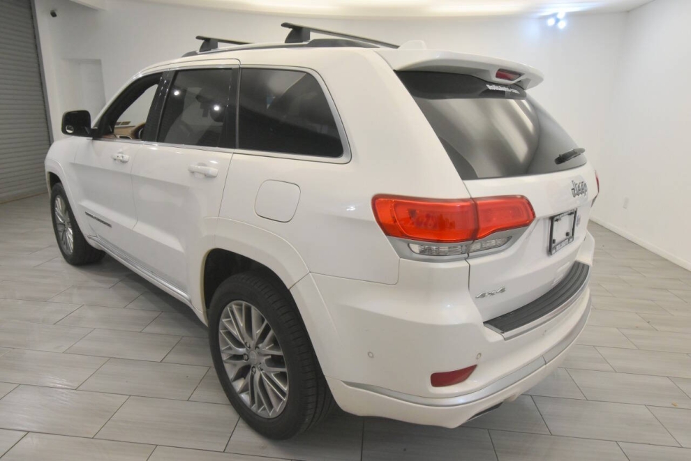 2018 Jeep Grand Cherokee Summit 4x4 4dr SUV, White, Mileage: 105,654 - photo 2