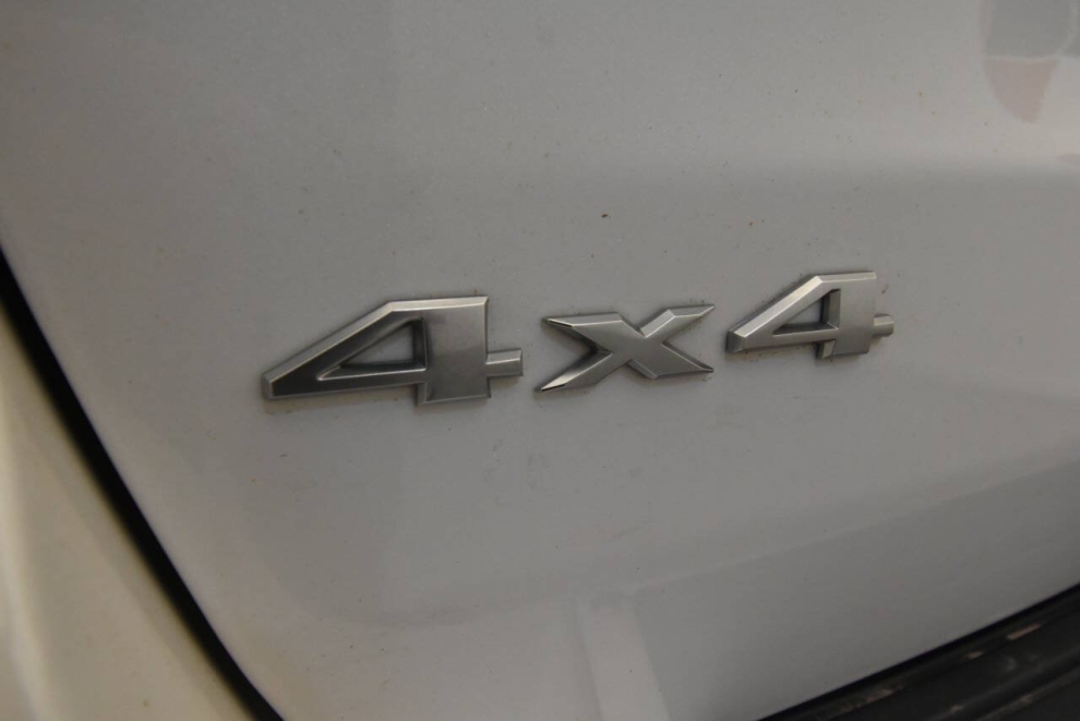 2018 Jeep Grand Cherokee Summit 4x4 4dr SUV, White, Mileage: 105,654 - photo 32